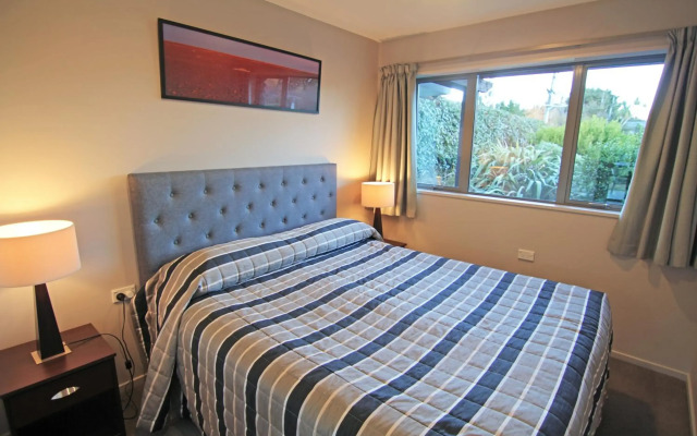 Hanmer Apartments