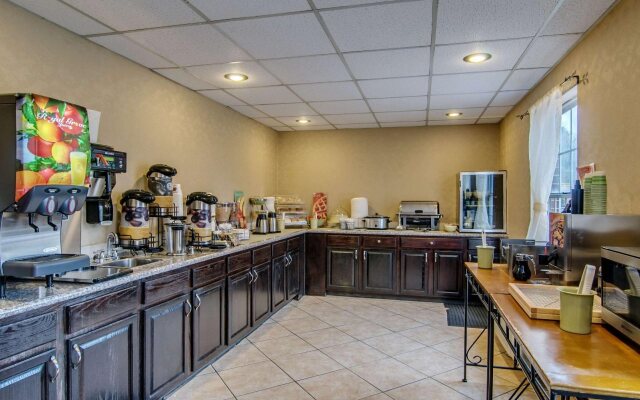 Quality Inn Dublin I-81