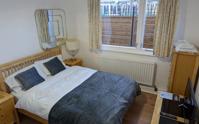 Beautiful Independent Apartment in London, UK