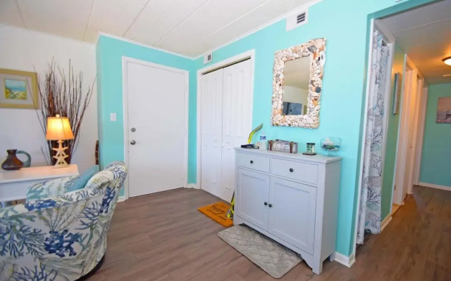 Thunder Island 81b 2 Bedroom Condo by RedAwning