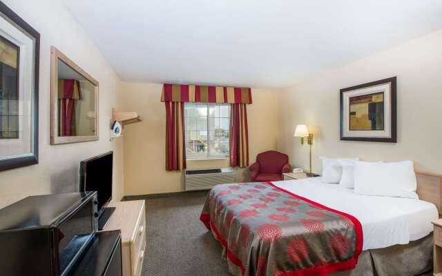 Ramada by Wyndham Sioux Falls
