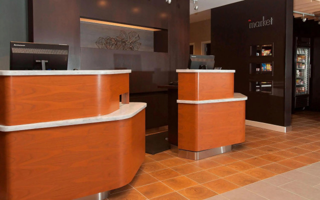 Courtyard by Marriott Houston City Place