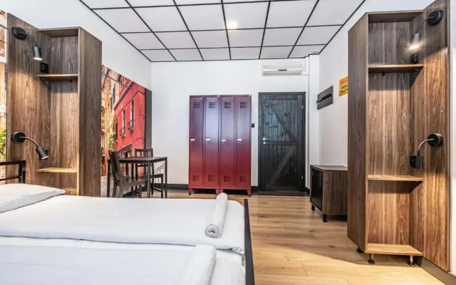 Vola Hostel