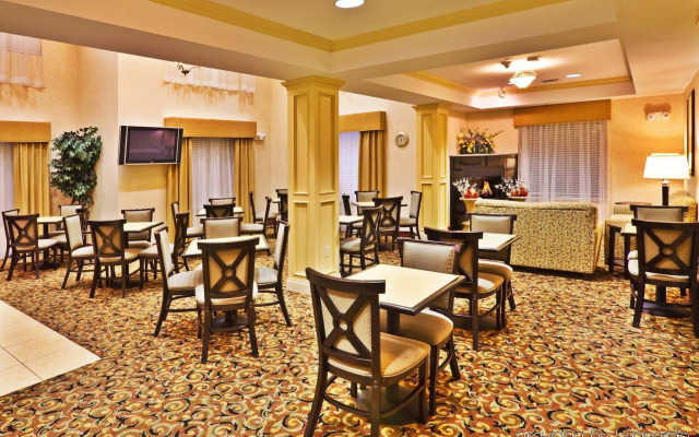 Holiday Inn Express Hotel & Suites Muskogee by IHG