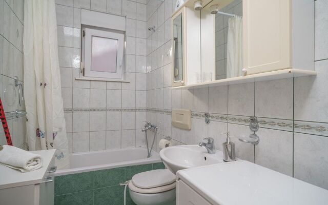 Apartment Nedoklan