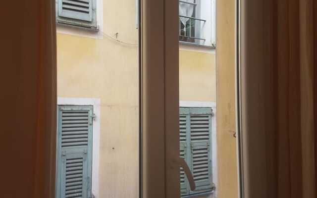 Private Room 2 Old Town Parking Beach