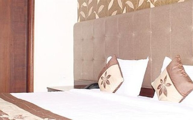 Rousha Inn