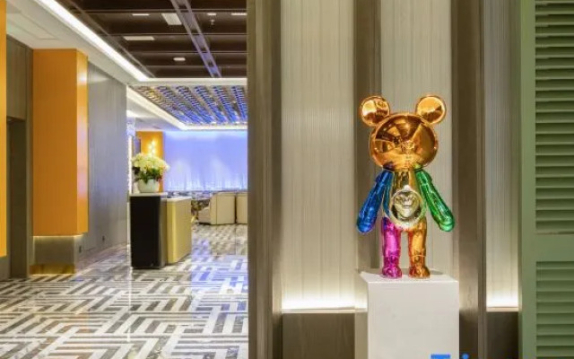 Haining Relax Grand Hotel