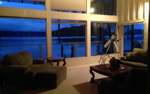 Harrison Lakehouse Vacation Home - House Rental