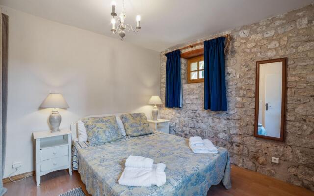 Cosy House With Spectacular Views and Private Pool