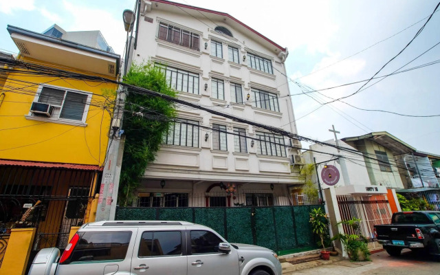 Makati Riverside Inn