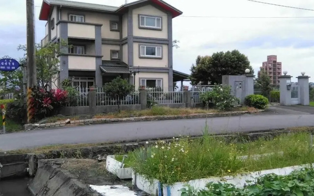 Warm Yilan B&B