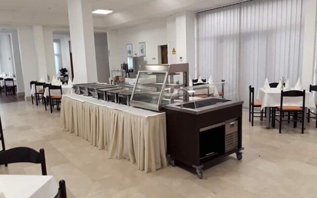 Hotel Albamaris