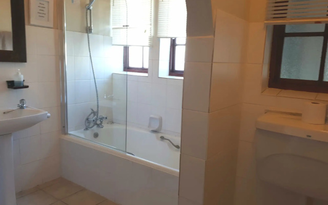 Blouberg Dolphin Inn