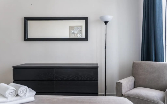 Dubai Marina beautiful apartment with water view