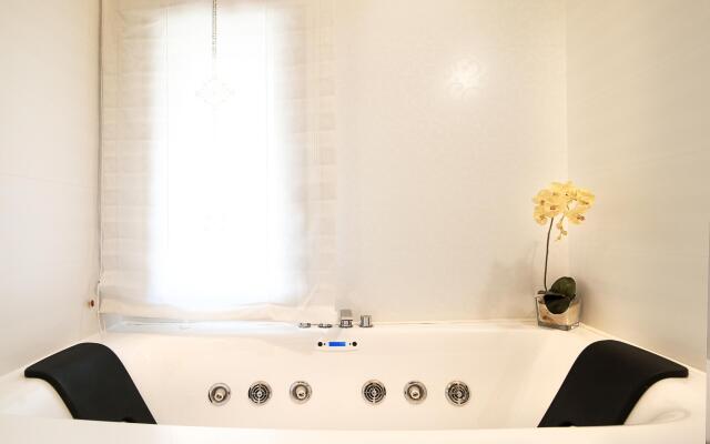 Large villa with pool