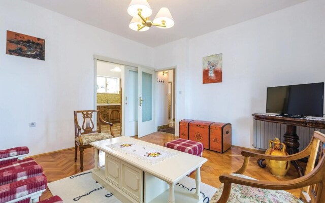 Amazing Home in Lovran With Wifi and 3 Bedrooms