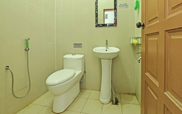 OYO 90441 Cz Traveler's Hotel