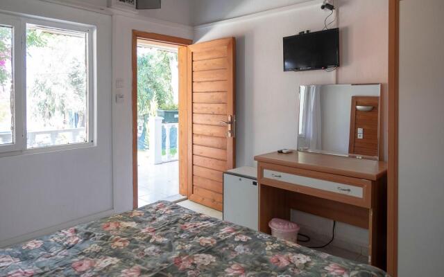 Naz Beach Bungalow