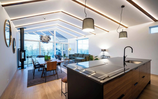 Enter Tromsø Luxury Villa