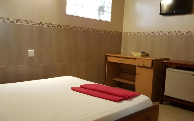Lucky 2 Guesthouse
