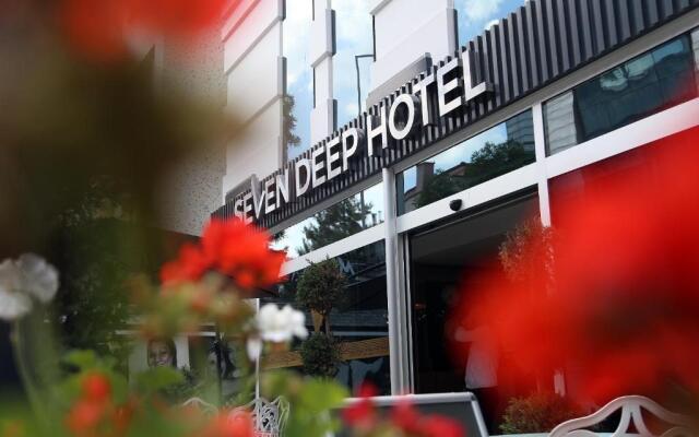 Seven Deep Hotel