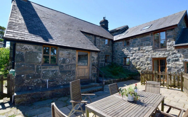 Holiday Home Ganllwyd