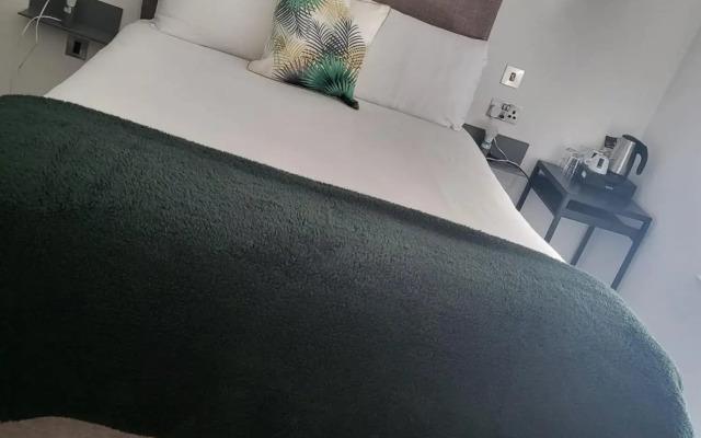 Q8 Boutique Hotel