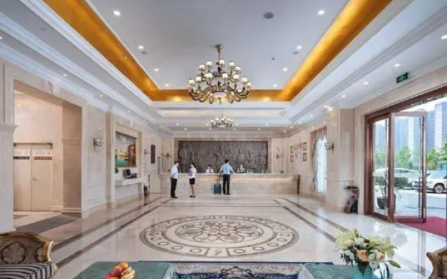 Vienna Hotel (Dongtai Chengdong New District)
