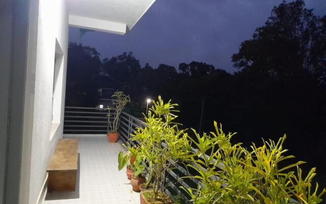 Snow Pine Holiday Home...Virajpet