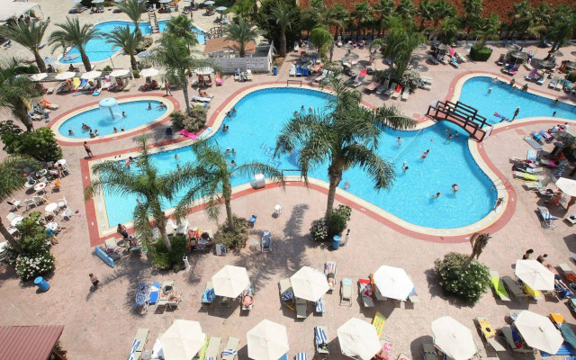 Tsokkos Gardens Hotel & Apartments