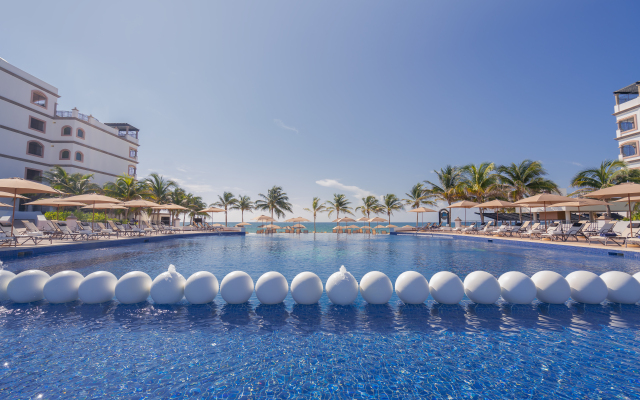 Grand Residences Riviera Cancún All Inclusive