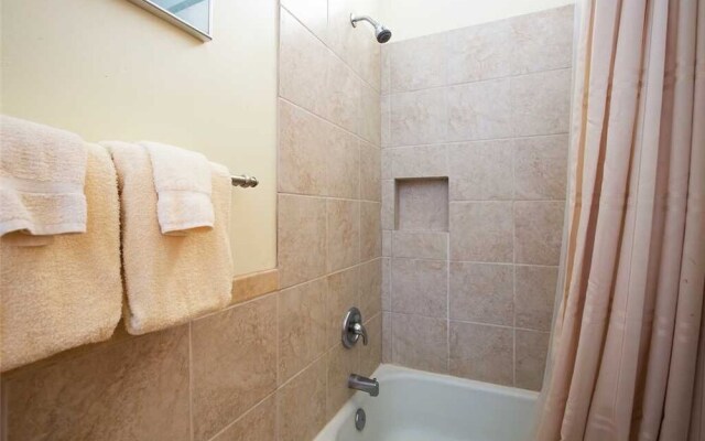 Kahana Sunset D9 - Two Bedroom Condo