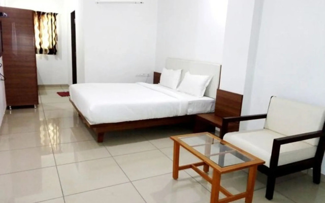 Hotel Ashray Inn Express
