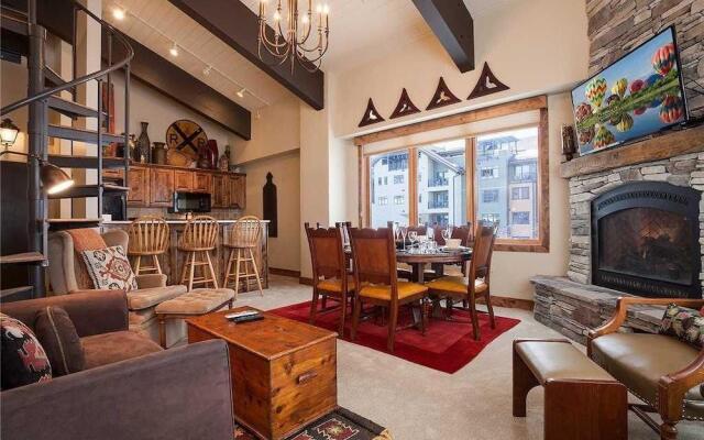 Gondola Square Condominiums