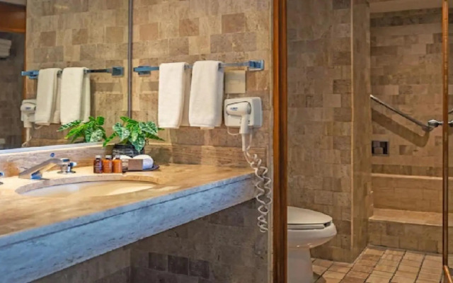 Park Royal Beach Acapulco - All Inclusive