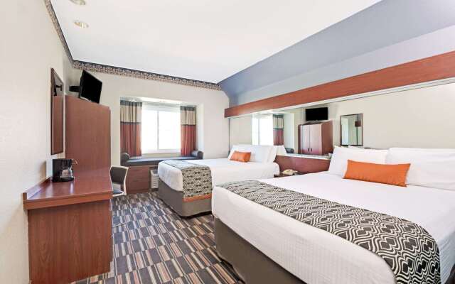 Microtel Inn & Suites by Wyndham Urbandale/Des Moines