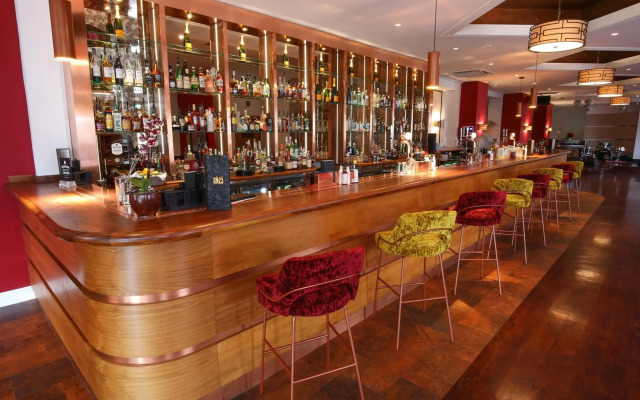 Royal Exeter Hotel
