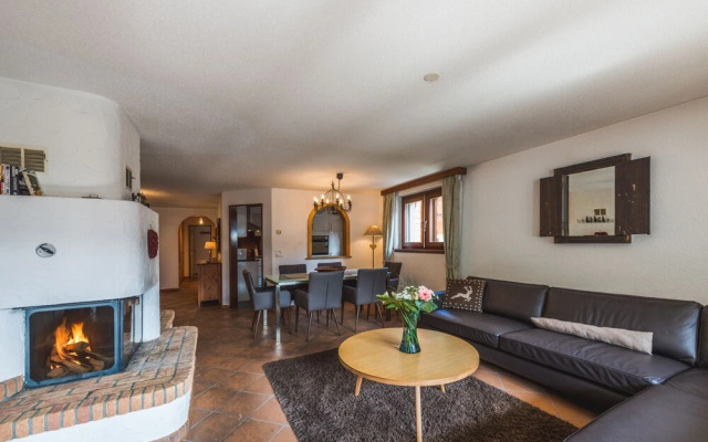 Mountain Exposure Luxury Chalets & Penthouses & Apartments