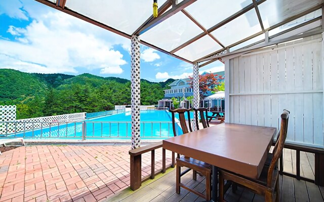 Yangyang Hillstar Pension