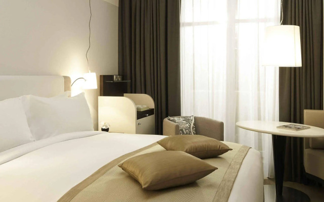 Sofitel Paris Arc de Triomphe