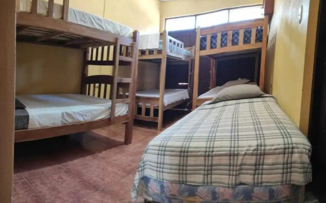 Hostal El Almendro