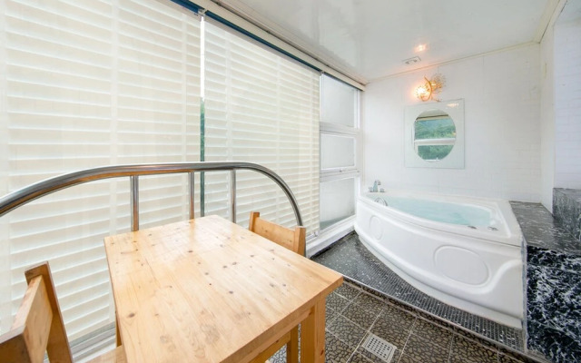 Nami Island O2 Pension