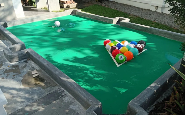 Ipoh Santorini Hideaway Hotel Inspired