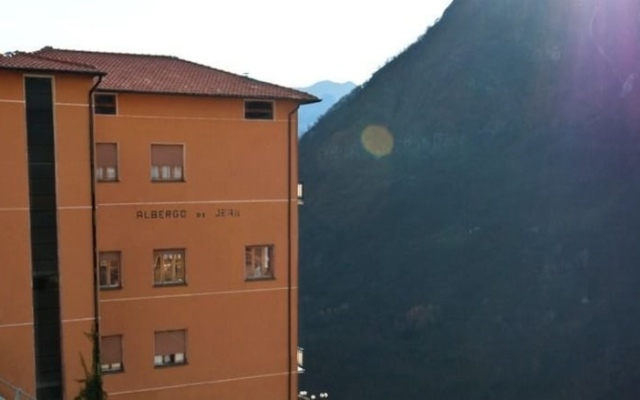 Albergo De Jean