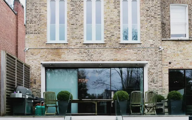 Priory Road by Onefinestay