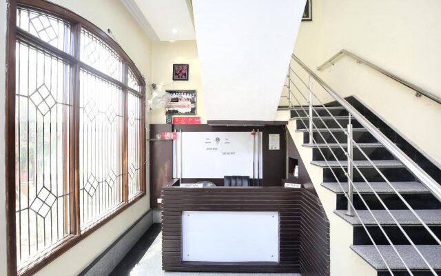 Hotel Dhingra Residency