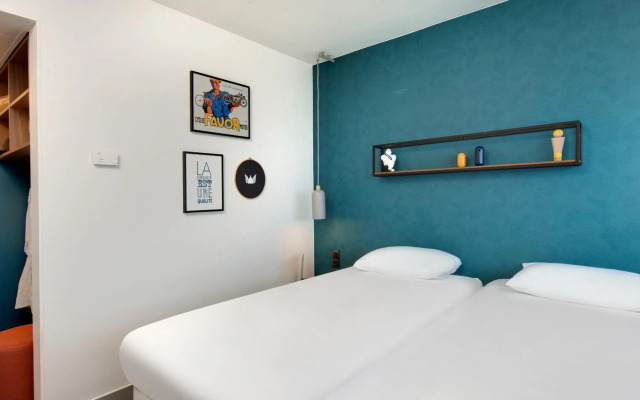 Hotel New Century