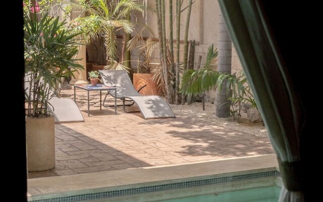 Casa Dos Lirios Boutique B&B