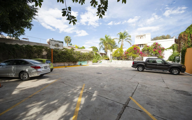 Hotel El Meson De La Luna